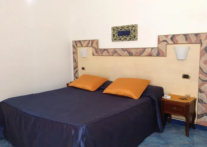 Floridiana Otel 3*
